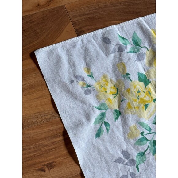 Vintage Cotton Floral Tablecloth  Yellow Roses & Green Leaves  31" Square - Picture 3 of 7